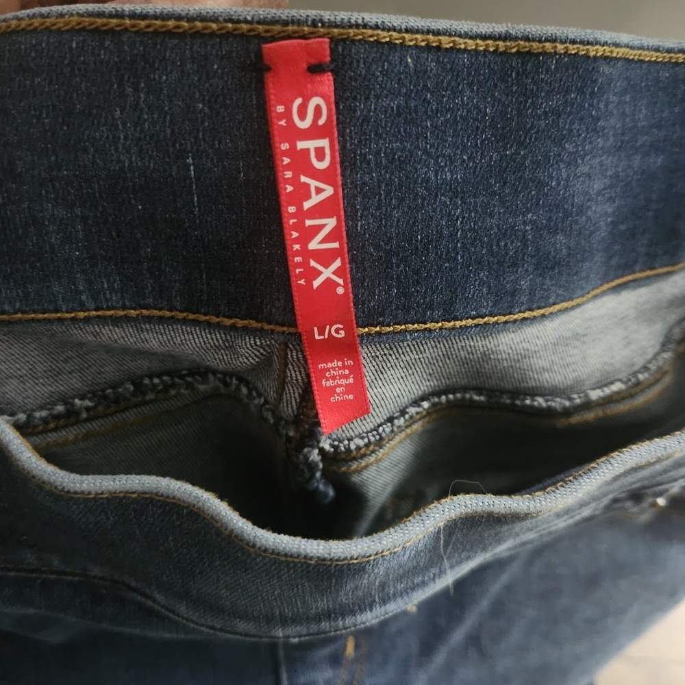 Spanx Women's Distressed Ankle Skinny Pull On Blue Jeans Size Large - Picture 7 of 9